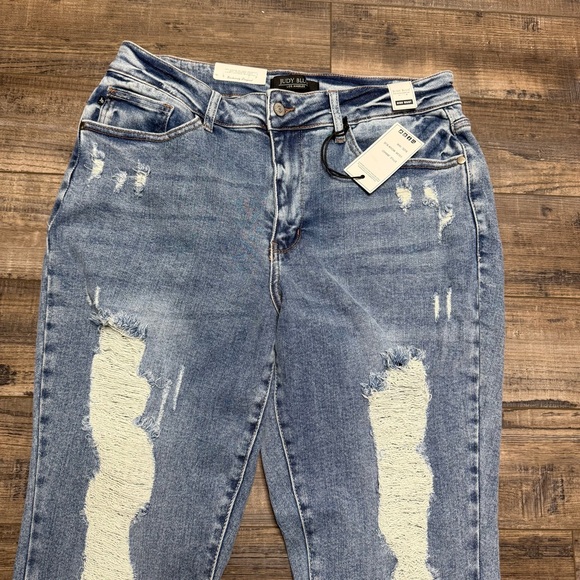 Judy Blue High Waist Flare Fit Denim Blue Distressed
Jeans Women's Size 16W - Picture 2 of 12